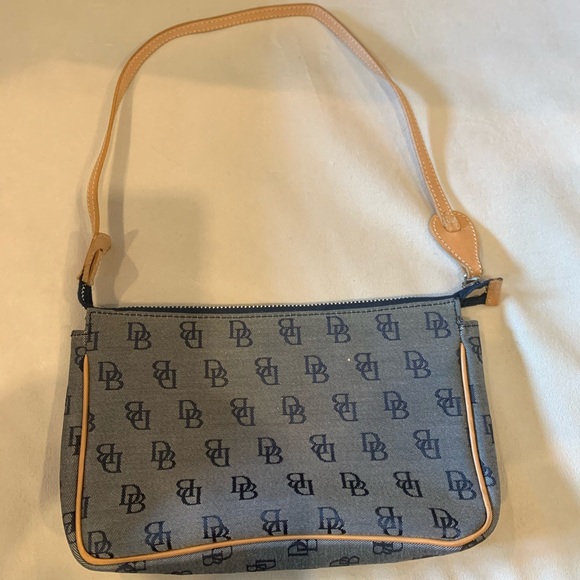 Dooney & Bourke Handbags - Small dooney and bourke bag